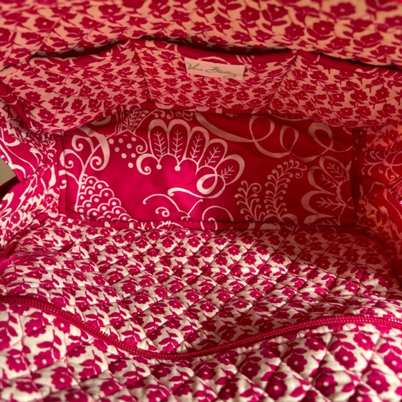 Vera Bradley Shoulder Bag Twirly Bird Pattern Purse Hot Pink White Carry On Bag - Picture 8 of 16